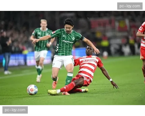 云达不莱梅前锋杜克施主罚点球被扑，本赛季第三次失点