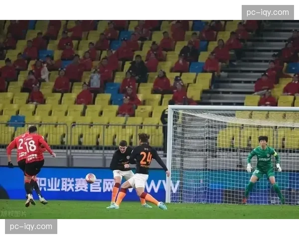 上海申花客场2-1逆转梅州客家，最后十分钟连入两球